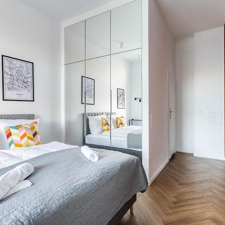 Nowoczesne I Stylowe Studia Very Berry W Poznaniu By Noclegi Renters Exterior foto