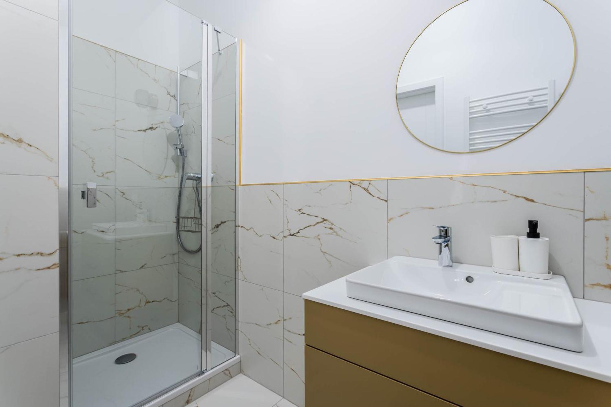 Nowoczesne I Stylowe Studia Very Berry W Poznaniu By Noclegi Renters Exterior foto